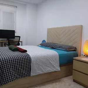 Apartamento As A Service. Book It Now, Málaga