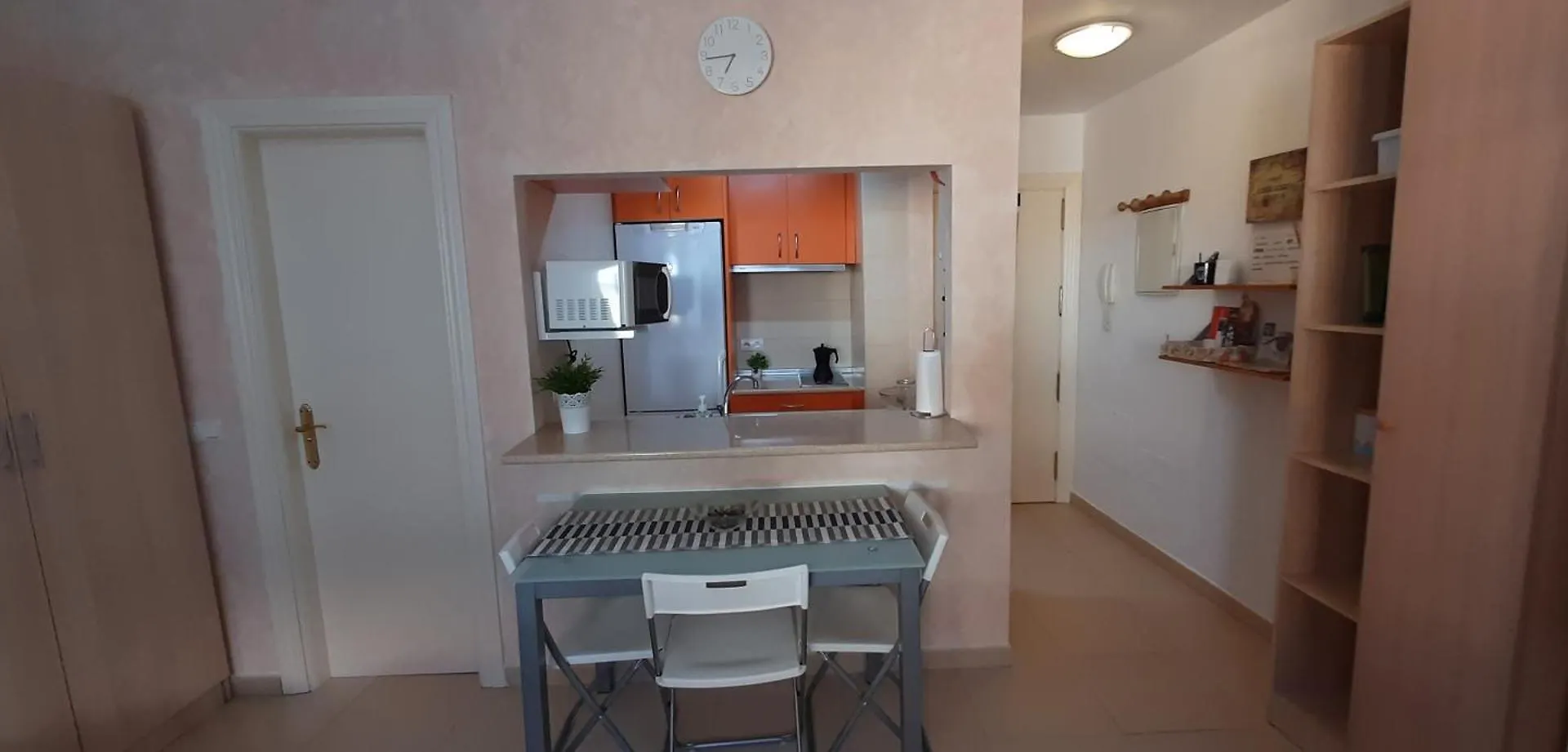 Centrico Y Acogedor Estudio Malaga Apartment